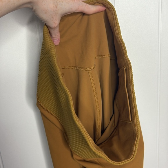Vuori Rib Studio Legging in Dark Golden Yellow Workout Running Women’s Large - Picture 7 of 7